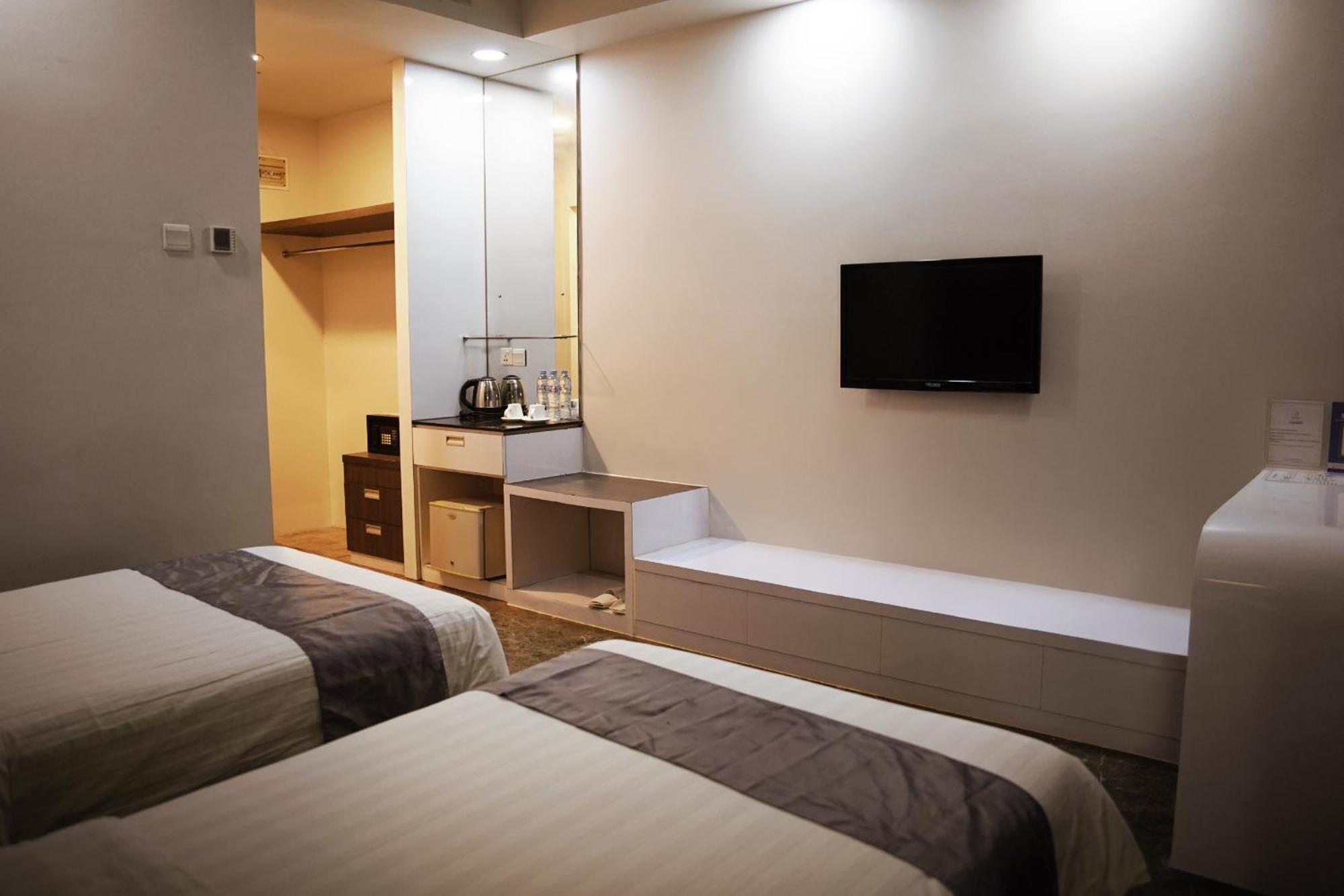 Dreamtel Hotel
