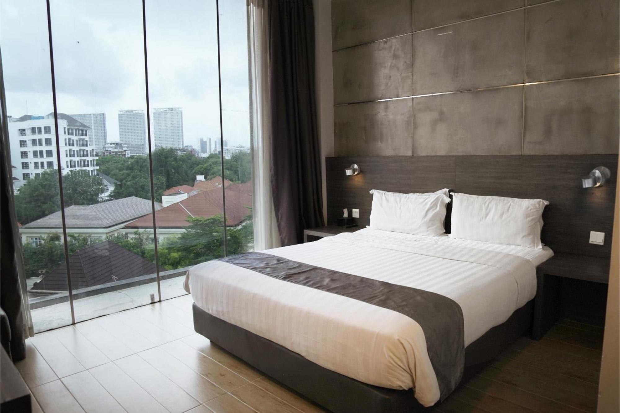 Dreamtel Hotel 3*