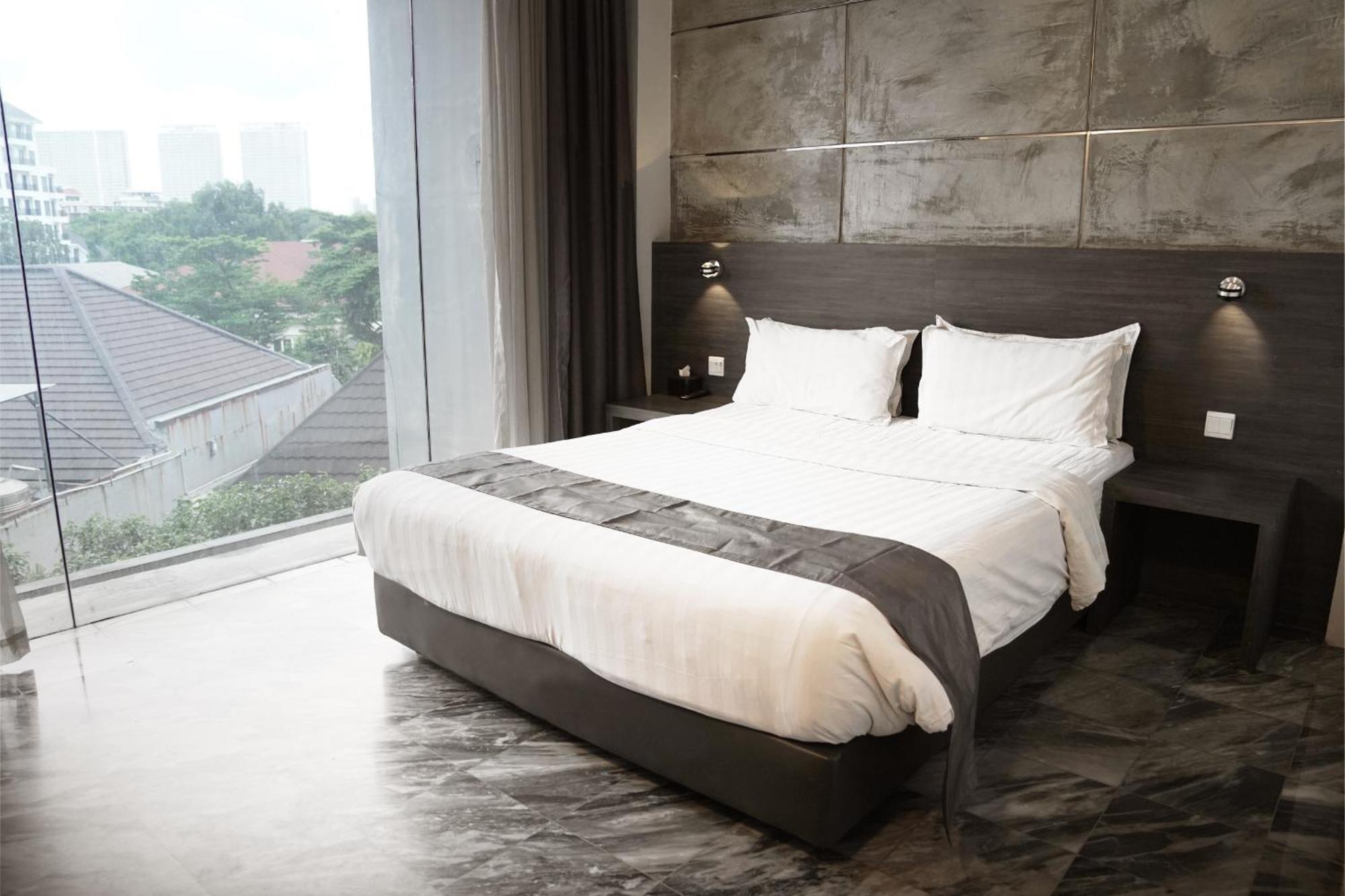Dreamtel Hotel 3*